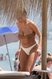 Amber Davies Boobs - Fappenist