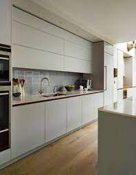 Penggunaan material marmer pada area mini bar membuat tampilan modern di dapur semakin hidup. 9 Ide Dapur Minimalis Dapur Dapur Minimalis Desain Interior