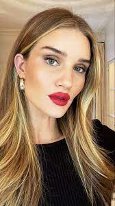 Supermodel Icons Tumblr In 2021 Celebrity Hairstyles Rosie Huntington Whiteley Daytime Makeup