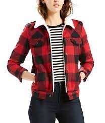 Le blouson rouge de james dean dans la fureur de vivre. Blouson Femme A Carreaux Rouge Et Noir Col Fourrure Look Rock Levi S Coup De Coeur Mode 2021