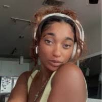 Brent Doss's Instagram, Twitter & Facebook