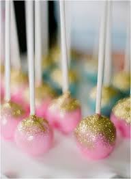 Glitter Cake Pops I Don T Really Like Cake Pops But These Are So Cute I D Have To Make These For Somebody Glitzer Cake Pops Essbarer Glitter Glitzer Kuchen