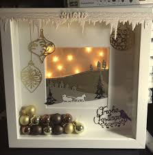 Meine Premiere Seit Einem Jahr Wollte Ich Diese Tollen Rahmen Gestalten Endlich Hat Es Gekla Bilderrahmen Gestalten Basteln Weihnachten Weihnachtsdekoration