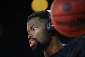 Knicks add Aaron Brooks to staff as 'two-way liason'