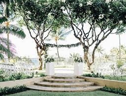 Romantic Four Seasons Maui Wedding Inspired By This Wedding Venues Hawaii Maui Weddings Maui Wedding Venues Beach