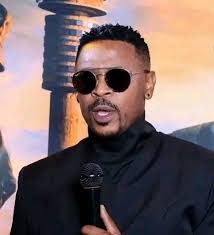 Alec Griffiths' SMOKING ROOM at The Commons Muizenberg, brought to you by  Shiloh Noone (CapeTalk "Magic Bus") 🎶🎸💙