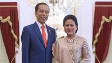 The Jokowi-Iriana Love Story: From Cycling To Eating Meatballs On ...