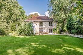Bundesgesundheitsminister jens spahn kauft zusammen mit seinem ehemann eine villa für über 4 millionen euro, während die. Die 4 125 Mio Fur Die Villa Unserer Rosette Wussten Wir Doch Schon Langst Was Macht Die Propagandapresse Jetzt So Einen Grossen Deal Um Die Zahl Mtul Das Gelbe Forum Das Forum