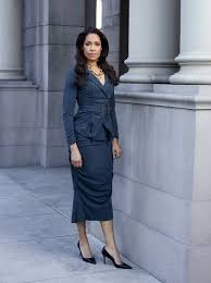Suits Season 2 Cast Photos Seat42f Com Fashion Jessica Pearson Power Dressing