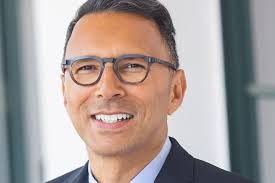 McCartney Axes Long Term Publicist Geoff Baker