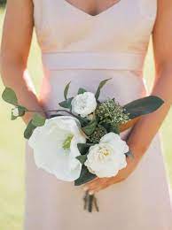 Find the perfect simple wedding bouquet stock photos and editorial news pictures from getty images. Minimal Bridal Bouquet Arabia Weddings