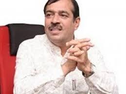 स्व. खासदार वनगांच्या लेटरहेडचा गैरवापर, विवेक पंडित यांची  मुख्यमंत्र्यांकडे तक्रार Vasai virar Marathi News