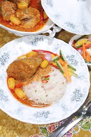 Gulai ikan aya kelantan gulai nasi dagang fish curry versi nur nis tv. Nasi Dagang Terengganu Gulai Ikan Tongkol Travellingfoodies