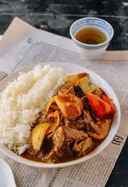 Press the freshly boiled rice into a 200ml metal pudding basin or dariole mould that you've oiled lightly and. How Many Calories In A Chinese Beef Curry