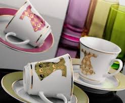 Ozel Panosundaki Pin