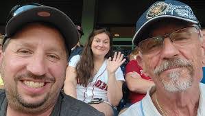 Lori Fortuna's Instagram, Twitter & Facebook