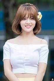 She left the group on july 4, 2020 after her bullying controversy. Jimin Aoa Artis Orang