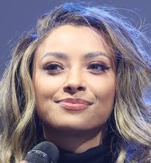 Cat Graham's Instagram, Twitter & Facebook