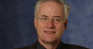 «Wir wollen möglichst marktorientierte Instrumente zum Einsatz bringen»  Gespräch mit Walter Steinmann, Direktor des BFE