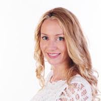 Michelle Reiser's Instagram, Twitter & Facebook