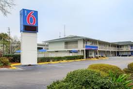 Very very clean.hot water,not just warm.hot coffee ready all time.rooms very neatly lay out. Pet Friendly Hotels In Charleston Sc Tripswithpets