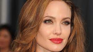 Angelina jolie, при рождении войт (англ. The True Story Of Angelina Jolie Zdfmediathek