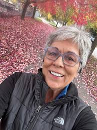 Finishing up my Nourish outside getting some fresh air with the kiddos! ☺️