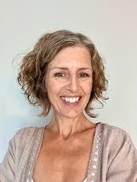 Hello, please can anyone recommend an English speaking psychologist who can  help with bereavement issues, near Fumel (47500). Asking for a friend