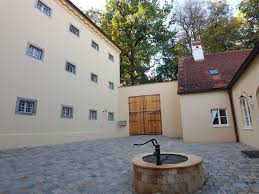 Braunau at the inn has both, its inhabitants and visitors a lot to offer: Stadthotel Das Alte Gefangnis Braunau Am Inn Updated 2021 Prices