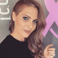 Brianna Combs's Instagram, Twitter & Facebook