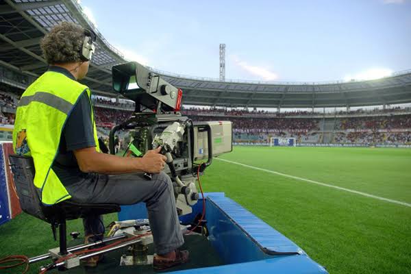 Resultado de imagem para transmissão futebol