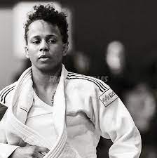 Amandine buchard only needs 16 seconds to end her judo semifinal | tokyo olympics | nbc sports. Apres Sa Mesaventure Aux Philippines Amandine Buchard Est Rentree Chez Elle Abonnement