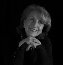 Hablemos Escritoras · Perfil de Escritora: Luz Mary Giraldo