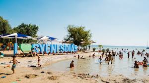 Minden fürdő igazodhat saját, már kialakult nyitvatartási rendjéhez. Strandok Ejszakaja Gyenesdiason Csodalatosbalaton Hu