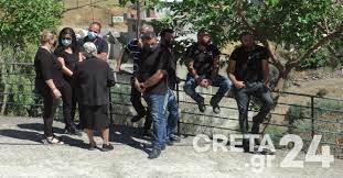 Πέθανε σε ηλικία 89 ετών η σπουδαία ηθοποιός του θεάτρου και του κινηματογράφου, γκέλυ μαυροπούλου. Krhth Aneipwth 8lipsh Sthn Khdeia Ths 44xronhs Glykerias Eikones Binteo Ellada Iefimerida Gr