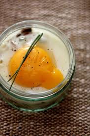 Oeuf Cocotte A Ma Facon Avec Le Jaune Coulant Gourmandiseries Oeufs Cocotte Cocotte œufs