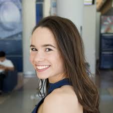 Ellie Tapia's Instagram, Twitter & Facebook