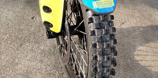 公道走行可能なレーシングタイヤ FIM世界的なエンデューロ選手権のレギュレーションに合致 | VeeRubber木下電機のブログ