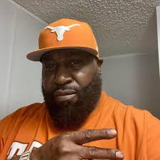 Roderick Ragland updated his profile picture.