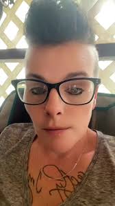 Erin Avery (@eryn2410)