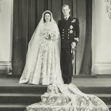 The company offers an impressive number of collections and solutions, has an extensive network of partners and a stable, good reputation. Royal Wedding Dresses Royal Uk