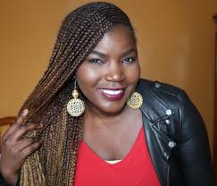 Changer de tête grâce aux nattes collés ombrés