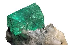 LA ESMERALDA, una piedra preciosa con historia. - Punay Project