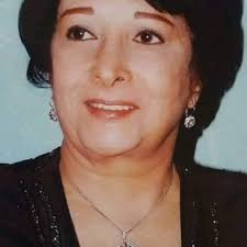 الفنانة القديرة سميرة عبد العزيز محترمه وكل ادوارها جميلة♥ M.T.I Twitter;  https://twitter.com/classic_mou