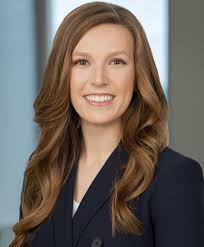 We are thrilled to announce the addition of Elizabeth C. Davis as an  associate to the Armstrong Divorce and Family Law team!