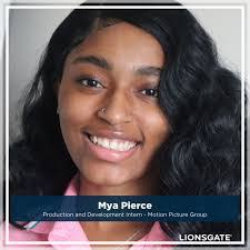 Jacqueline Butcher's Instagram, Twitter & Facebook