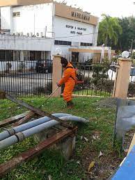 Syarikat milik usahawan kosmetik terkenal, nur sajat dìdenda rm14,500 oleh mahkamah majistret shah alam atas tuduhan. Mpbatupahat Ø¯Ø± ØªÙˆÛŒÛŒØªØ± Menjalankan Kerja Kerja Potong Rumput Dikawasan Tepi Dan Belakang Bangunan Mahkamah Batu Pahat Latiffbandi Http T Co Scdq82q8w3