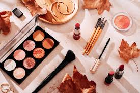 1,845,100+ Cosmetics Stock Photos, Pictures & Royalty-Free Images - iStock  | Makeup, Skin care, Cosmetic packaging