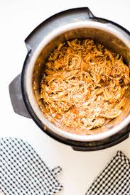 February 3, 2016 by annie chesson 29 comments. The Easiest Slow Cooker Barbecue Pulled Chicken Glitter Inc