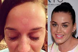 Sie wird von lili reinhart dargestellt. Katy Perry Ungeschminkt Mit Drittem Auge Wunderweib